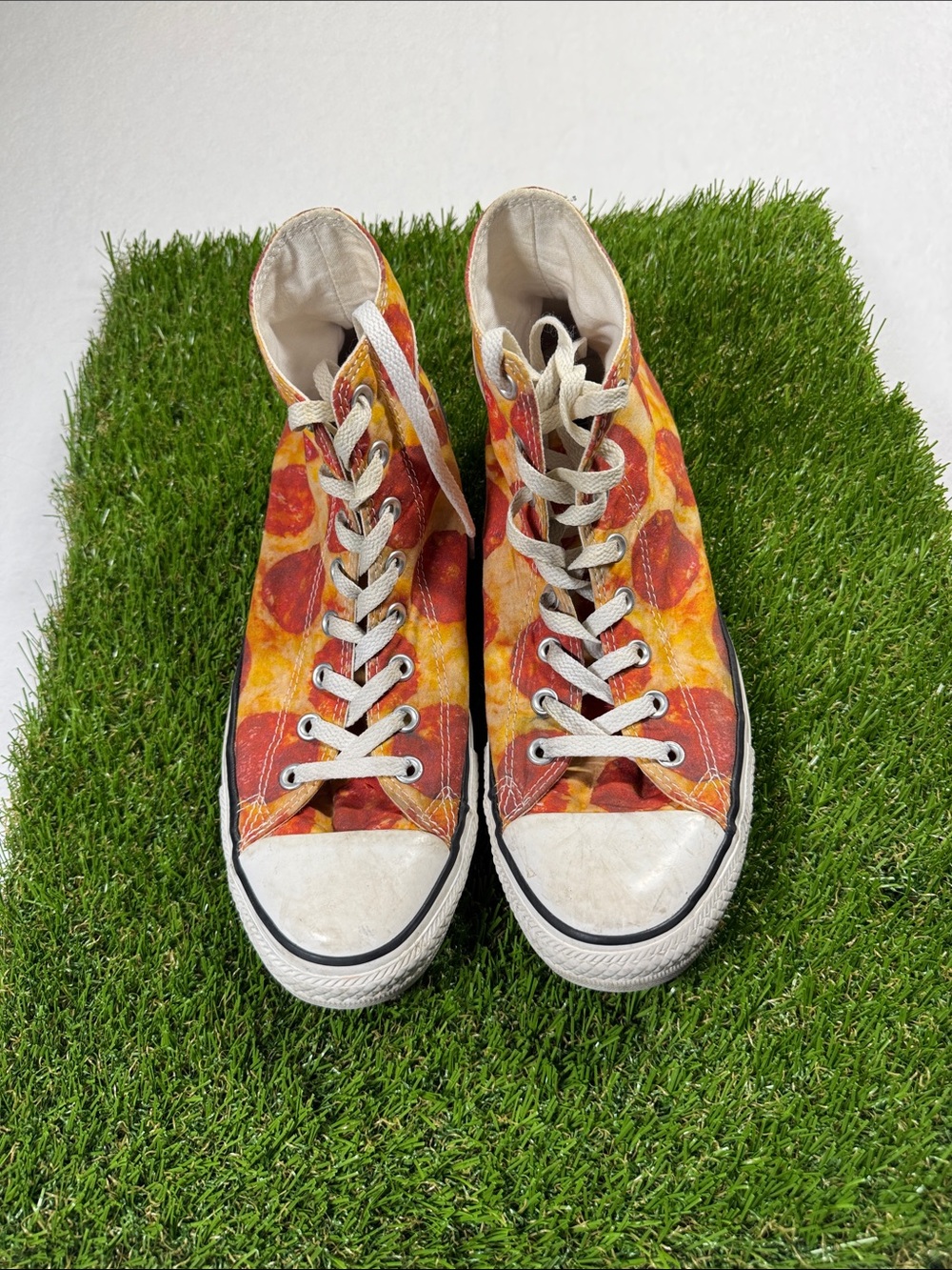 Converse High-Top Sneakers in Pizza Print